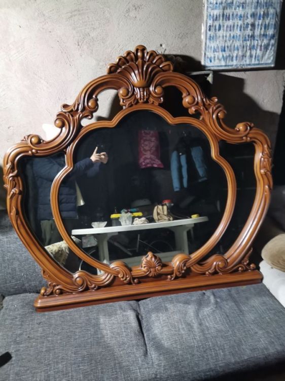 მისაღები ოთახის ავეჯის დიდი არჩევანი - კლასიკური და ვინტაჟური მოდელები სურათი