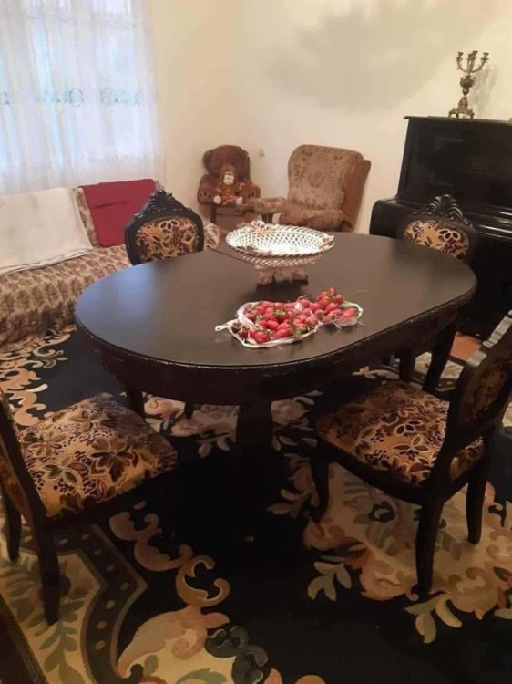 მისაღები ოთახის ავეჯის კომპლექტი – მრავალფუნქციური ვიტრინები და სათავსოები სურათი