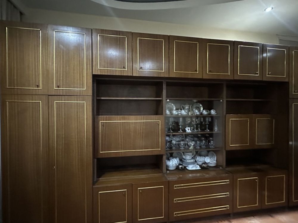 ბულგარული წარმოების მისაღები ოთახის ავეჯის კომპლექტი სურათი