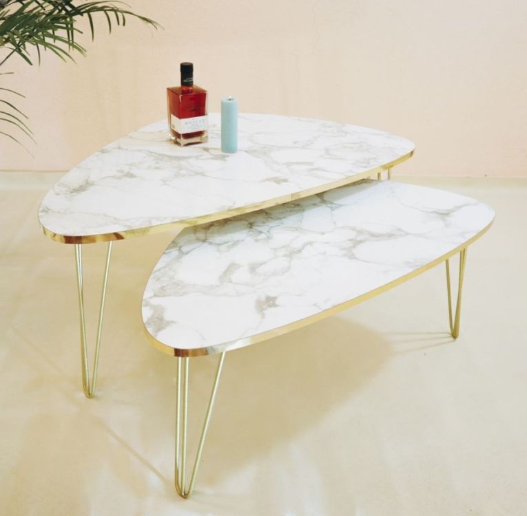 მისაღები ოთახის ჟურნალების მაგიდა – დახვეწილი დიზაინი და ფუნქციურობა სურათი