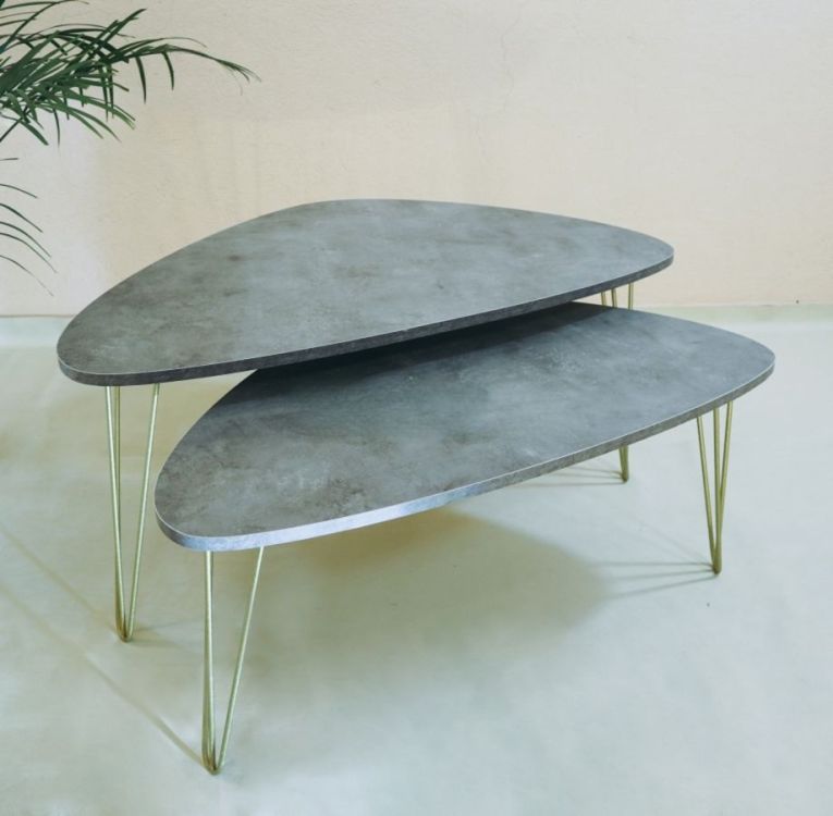 მისაღები ოთახის ჟურნალების მაგიდა – დახვეწილი დიზაინი და ფუნქციურობა სურათი