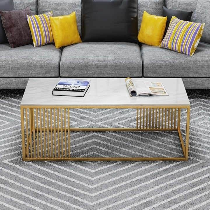 მისაღები ოთახის ჟურნალების მაგიდა – კლასიკური სტილი და მყარი კონსტრუქცია სურათი