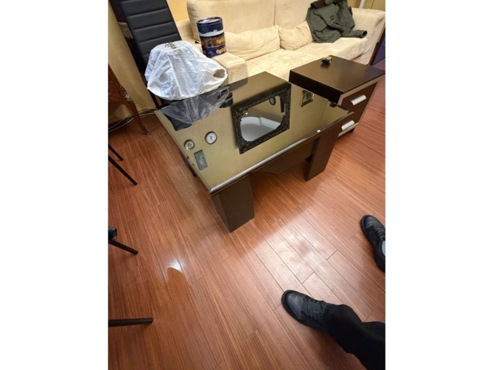 ჟურნალების მაგიდა-ტრანსფორმერი – გასაშლელი და მრავალფუნქციური სურათი