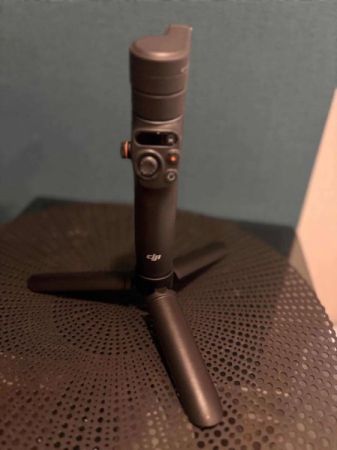 მობილური სტაბილიზატორი  DJI სურათი