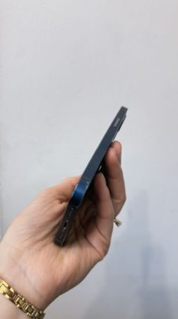 iphone 12 სურათი