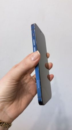 iphone 12 სურათი