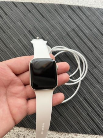 apple watch se 44 2 gen. 88% სურათი