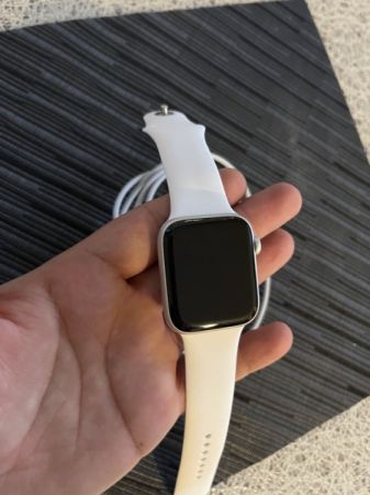 apple watch se 44 2 gen. 100% სურათი
