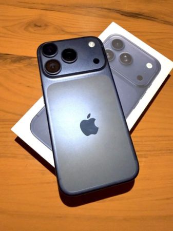 IP iphone 17 proტელეფონი სურათი