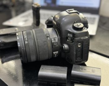 ფოტოკამერა Canon EOS 5D mark IV სურათი