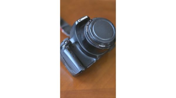 ფოტოკამერა Canon EOS 550D სურათი