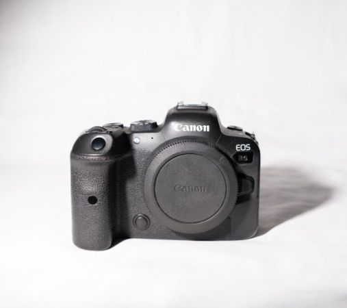 Canon R6 სურათი
