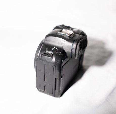 Canon R6 სურათი
