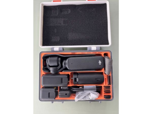 იყიდება DJI Osmo Pocket 3 Creator Combo სურათი