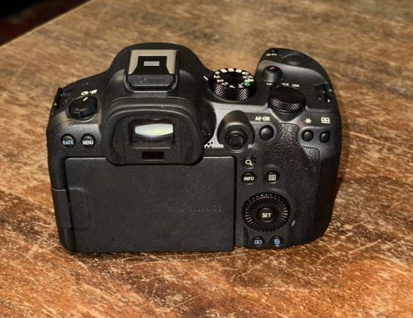 ვიდეოკამერა Canon R6 mark 2 სურათი