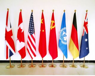 დროშის სადგამები ყველა ზომაში საოფისე და სამაგიდე სადგამი