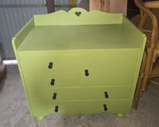 ხის საბავშვო გამოსაცვლელი კომოდი ჰოლანდიიდან – ნატურალური ხე