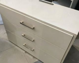 ევროპული წარმოების კომოდი / TV სადგამი (94x41x70 სმ)