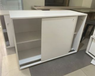 ევროპული წარმოების MDF კარადა სლაიდერ კარებით / TV სადგამი