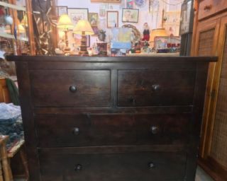 ჰოლანდიიდან ჩამოტანილი ნატურალური ხის კომოდი