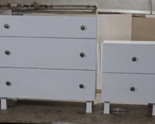 ავეჯის კომპლექტი: კომოდი და ტუმბო