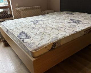 სასწრაფოდ! იყიდება IKEA-ს მუხის საწოლი ლატექსის მატრასით