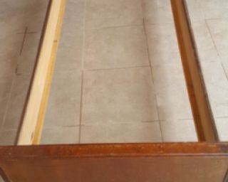 ძველებური ხის საწოლები (3 ცალი)