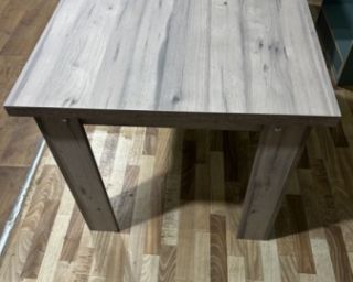 სამზარეულოს მაგიდა – პრაქტიკული და გამძლე