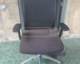 საოფისე მაგიდების აქცია – მაღალი ხარისხი და დაბალი ფასი