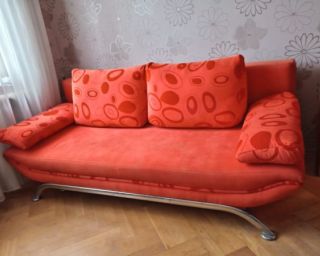 იყიდება გასაშლელი დივანი სათავსოთი