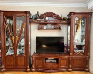 იყიდება ტელევიზორის მაგიდა GENC — დახვეწილი და პრაქტიკული