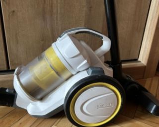 700W ხელის მტვერსასრუტი Karcher