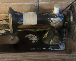 მექანიკური საკერავი მანქანა Zinger