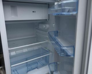 მაცივარი Beko 7121Y შიდა საყინულით