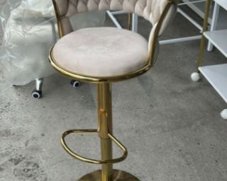 თანამედროვე ბარის სკამი – დახვეწილი დიზაინი საუკეთესო ფასად