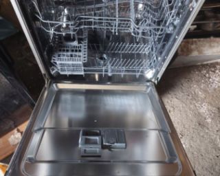 12პერსონა ჭურჭლის სარეცხი მანქანა Whirlpool