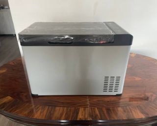 მანქანის მაცივარი 28 ლიტრი