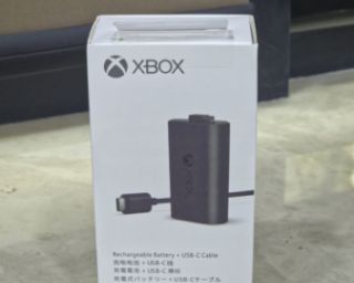 Xbox Rechargeable Battery  USB-C Cable