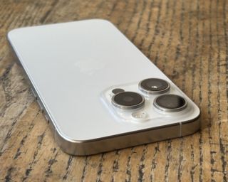 IPHONE 15 Pro 128GB TITANIUM ახალივით Like New