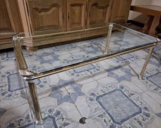 ჟურნალის მაგიდა – თანამედროვე ყავის მაგიდა, კომპაქტური და პრაქტიკული დიზაინი